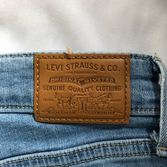 Levi’s 721 High Rise Skinny Jeans - Picture 8 of 8